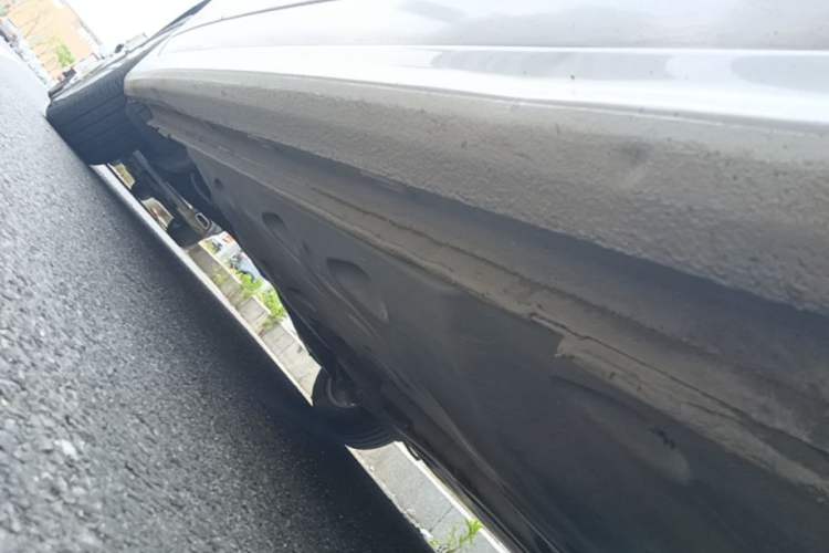 Used Volkswagen Sagitar 2015 1.6L Automatic Comfort Model Right Side Sill