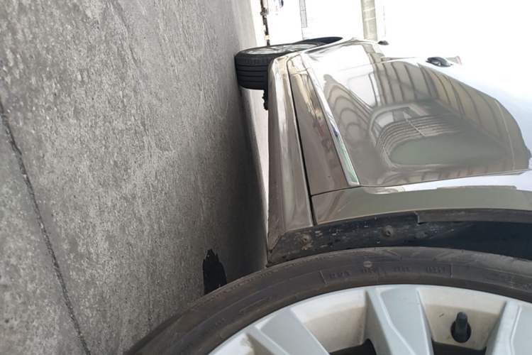 Used Volkswagen Sagitar 2015 1.6L Automatic Comfort Model Right Side Sill