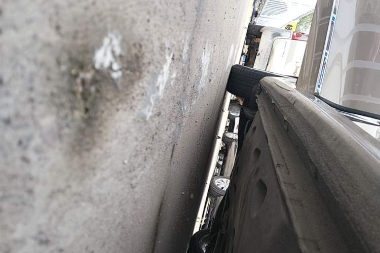 Used Volkswagen Sagitar 2015 1.6L Automatic Comfort Model Right Side Sill