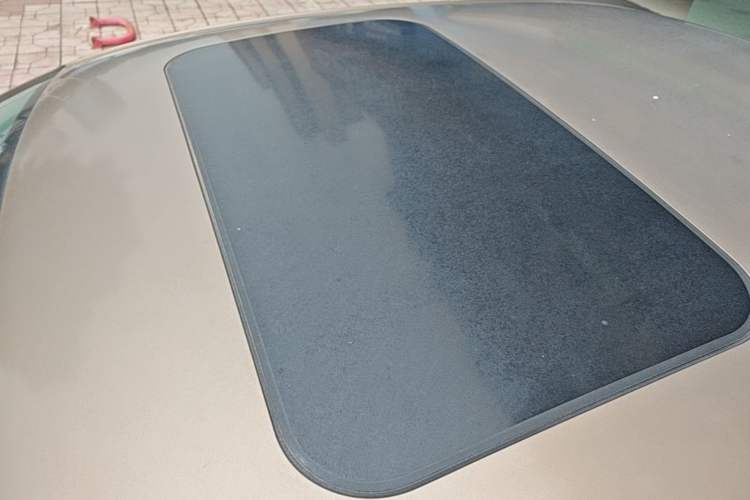 Used Volkswagen Sagitar 2015 1.6L Manual Comfort Model Roof