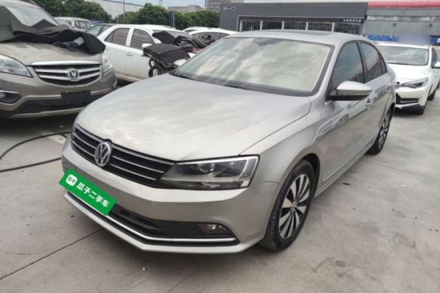 Used Volkswagen Sagitar 2015 230TSI Manual Luxury Edition