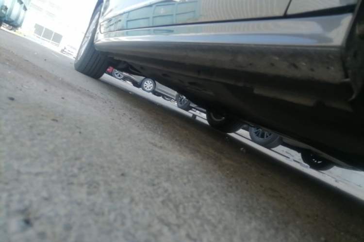 Used Volkswagen Sagitar 2015 1.6L Automatic Comfort Model Chassis Front Right