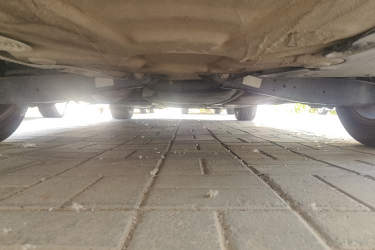 Used Volkswagen Sagitar 2015 1.6L Manual Comfort Model Chassis Rear Left