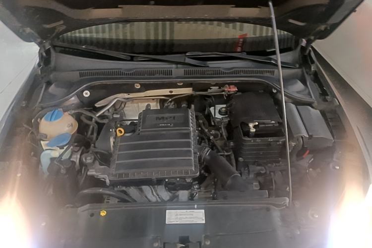 Used Volkswagen Sagitar 2015 1.6L Automatic Comfort Model Engine Bay