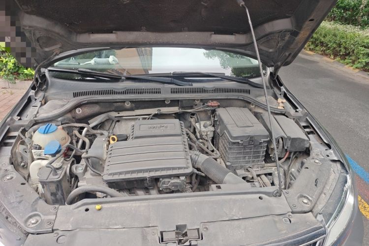 Used Volkswagen Sagitar 2015 1.6L Automatic Comfort Model Engine Bay Left