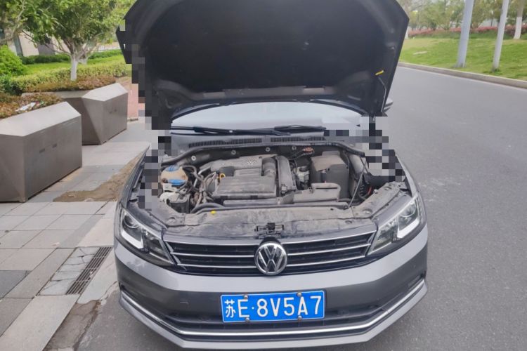 Used Volkswagen Sagitar 2015 230TSI Manual Luxury Edition Engine Bay