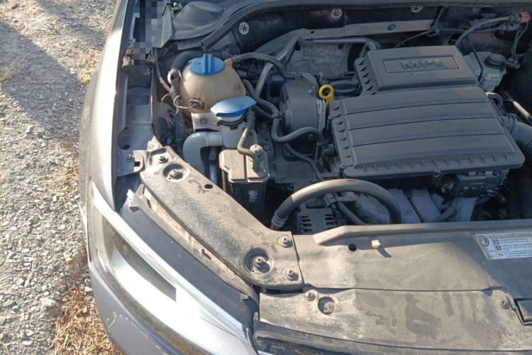 Used Volkswagen Sagitar 2015 1.6L Manual Comfort Model Engine Bay Right