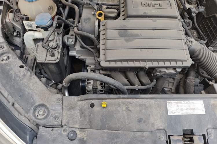 Used Volkswagen Sagitar 2015 1.6L Automatic Comfort Model Engine Bay Right