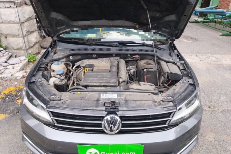 Used Volkswagen Sagitar 2015 230TSI Automatic Luxury Model Engine Bay