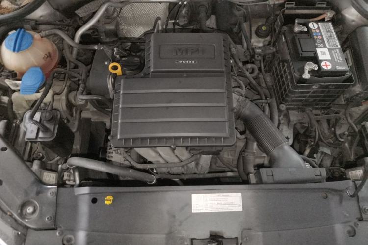 Used Volkswagen Sagitar 2015 1.6L Automatic Comfort Model Engine Bay