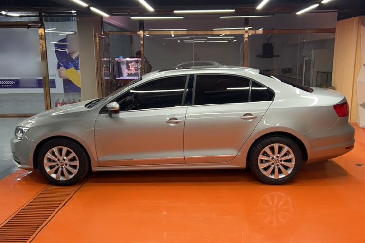 Used Volkswagen Sagitar 2015 1.6L Automatic Comfort Model Exterior 1