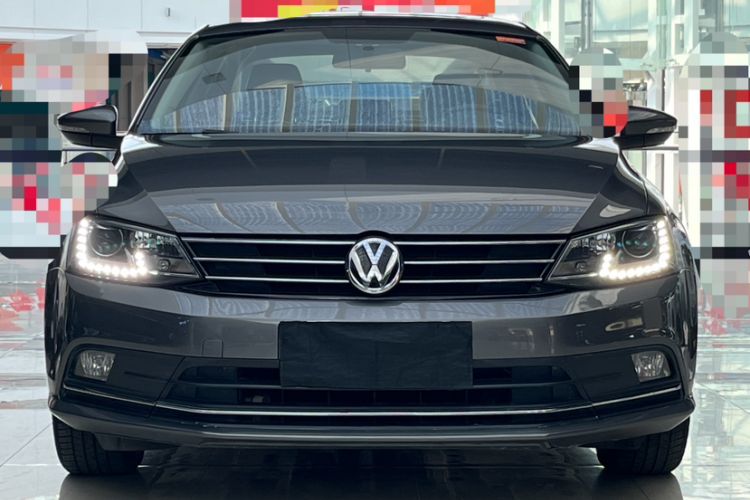 Used Volkswagen Sagitar 2015 230TSI Automatic Comfort Version Exterior 9
