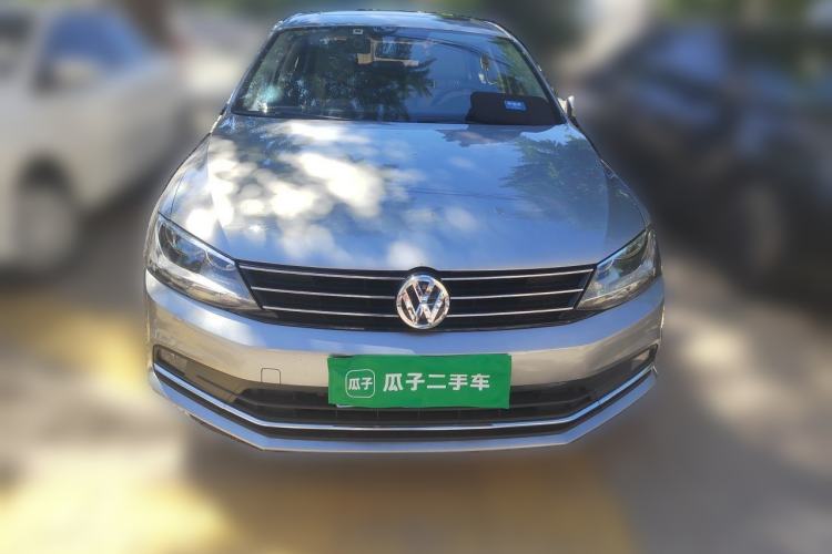 Used Volkswagen Sagitar 2015 230TSI Automatic Comfort Version Front