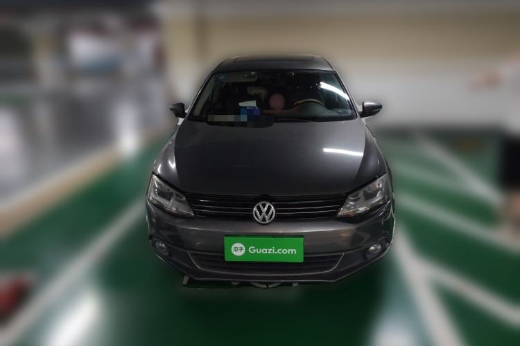 Used Volkswagen Sagitar 2015 1.6L Automatic Comfort Model Front