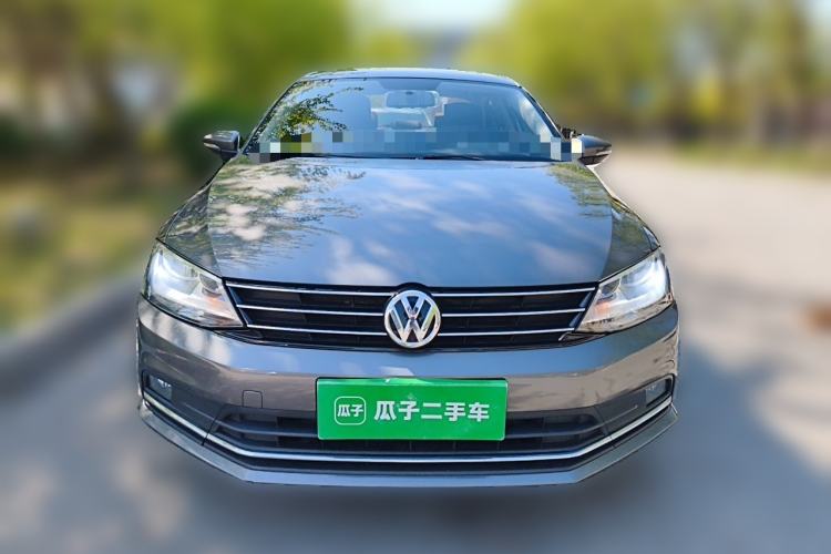 Used Volkswagen Sagitar 2015 230TSI Automatic Comfort Version Front