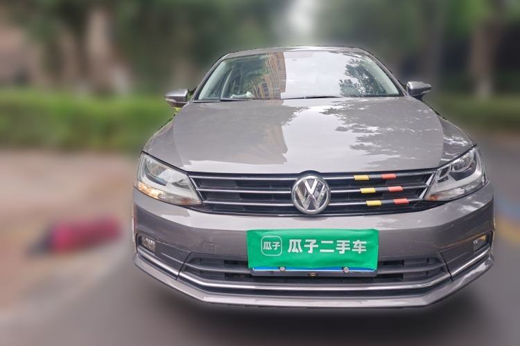 Used Volkswagen Sagitar 2015 1.6L Automatic Comfort Model Front