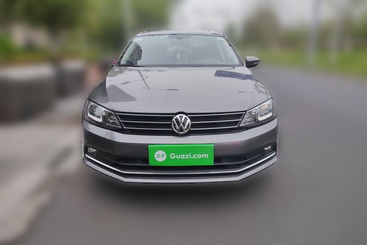 Used Volkswagen Sagitar 2015 230TSI Manual Luxury Edition Front