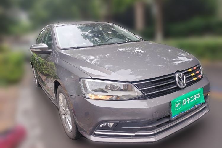 Used Volkswagen Sagitar 2015 1.6L Automatic Comfort Model Front Right 45 Deg