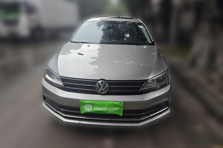 Used Volkswagen Sagitar 2015 1.6L Manual Comfort Model Front