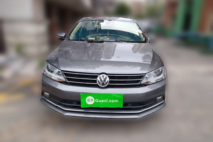Used Volkswagen Sagitar 2015 230TSI Automatic Luxury Model Front