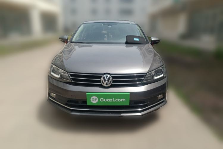 Used Volkswagen Sagitar 2015 230TSI Automatic Luxury Model Front