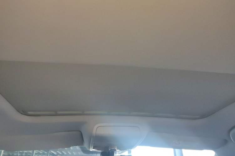 Used Volkswagen Sagitar 2015 230TSI Automatic Luxury Model Headliner