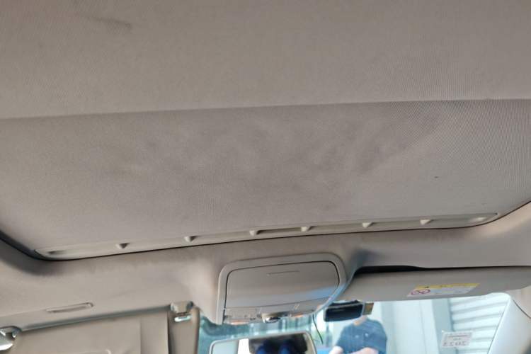 Used Volkswagen Sagitar 2015 1.6L Automatic Comfort Model Headliner