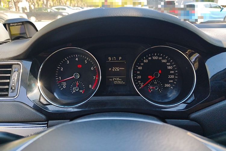 Used Volkswagen Sagitar 2015 230TSI Automatic Comfort Version Instrument Cluster