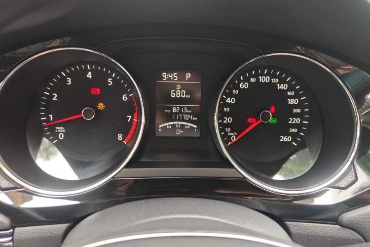 Used Volkswagen Sagitar 2015 1.6L Automatic Comfort Model Instrument Cluster