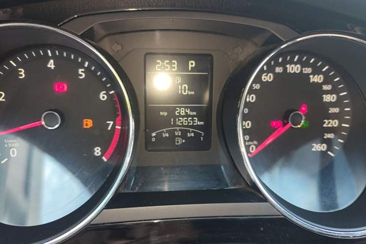 Used Volkswagen Sagitar 2015 1.6L Automatic Comfort Model Instrument Cluster