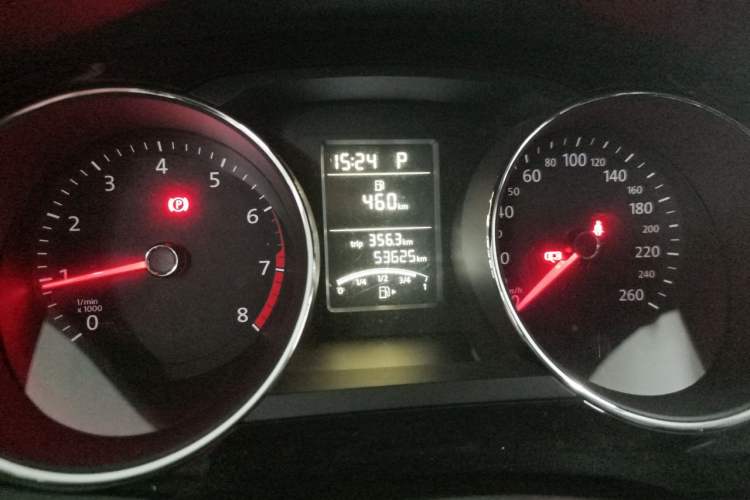 Used Volkswagen Sagitar 2015 1.6L Automatic Comfort Model Instrument Cluster