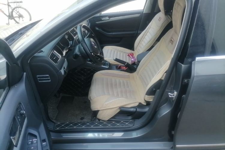 Used Volkswagen Sagitar 2015 1.6L Automatic Comfort Model Left Front Seat