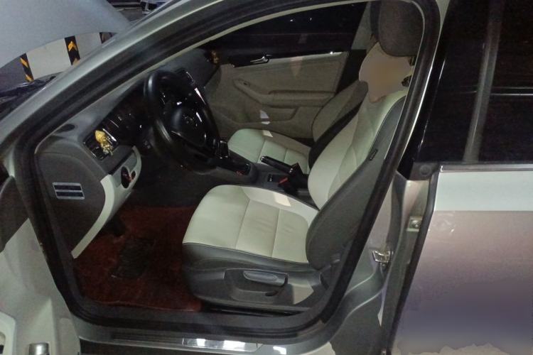 Used Volkswagen Sagitar 2015 1.6L Automatic Comfort Model Left Front Seat