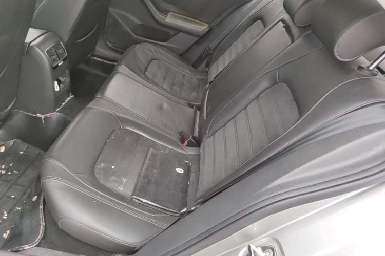 Used Volkswagen Sagitar 2015 230TSI Manual Luxury Edition Left Rear Seat