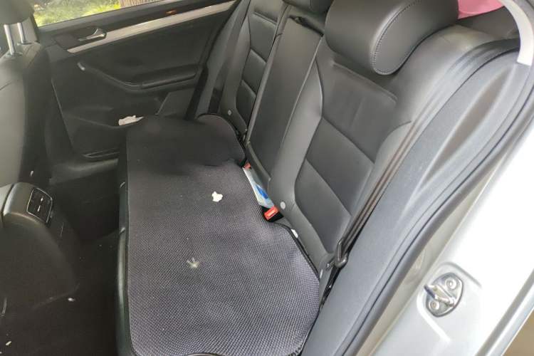 Used Volkswagen Sagitar 2015 1.6L Manual Comfort Model Left Rear Seat