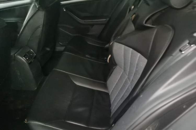 Used Volkswagen Sagitar 2015 230TSI Automatic Comfort Version Left Rear Seat