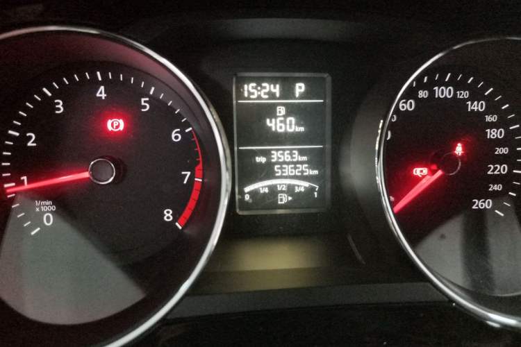 Used Volkswagen Sagitar 2015 1.6L Automatic Comfort Model Odometer Close Up