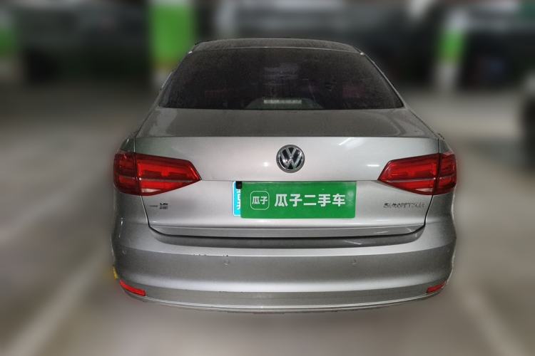 Used Volkswagen Sagitar 2015 1.6L Manual Comfort Model Rear