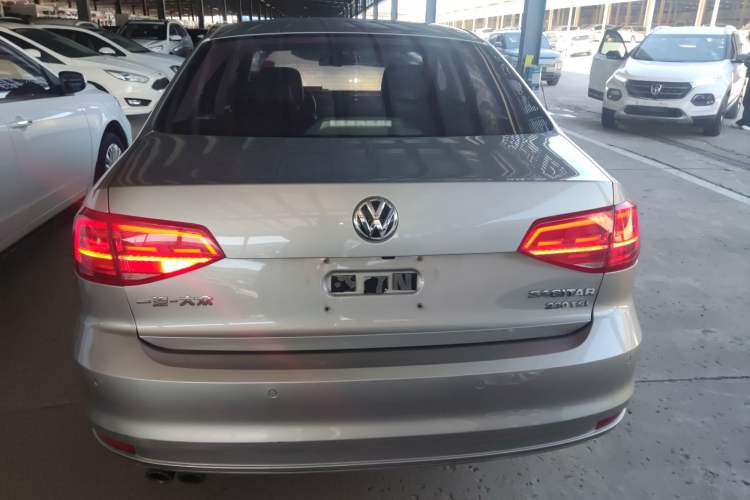 Used Volkswagen Sagitar 2015 230TSI Automatic Luxury Model Rear