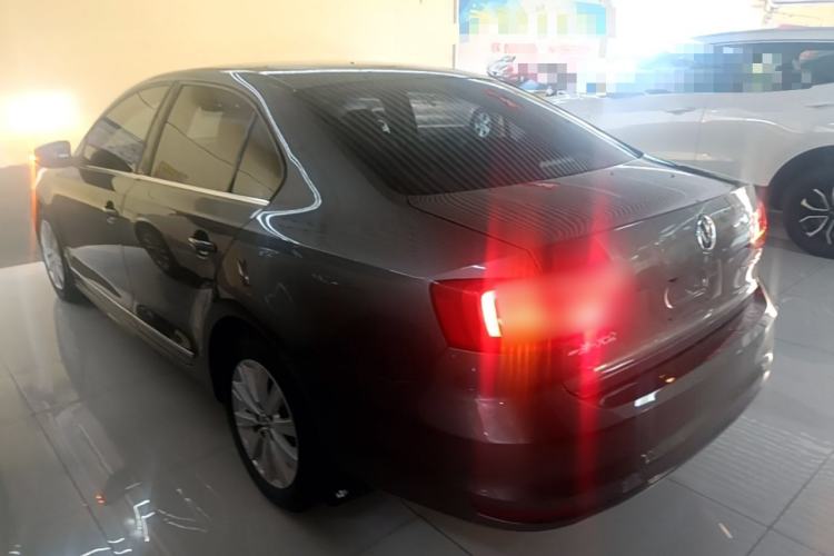 Used Volkswagen Sagitar 2015 1.6L Automatic Comfort Model Rear Left 45 Deg