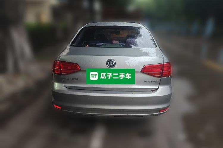 Used Volkswagen Sagitar 2015 1.6L Manual Comfort Model Rear