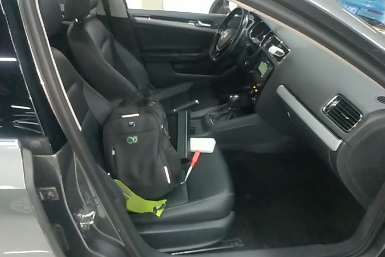 Used Volkswagen Sagitar 2015 230TSI Automatic Comfort Version Right Front Seat