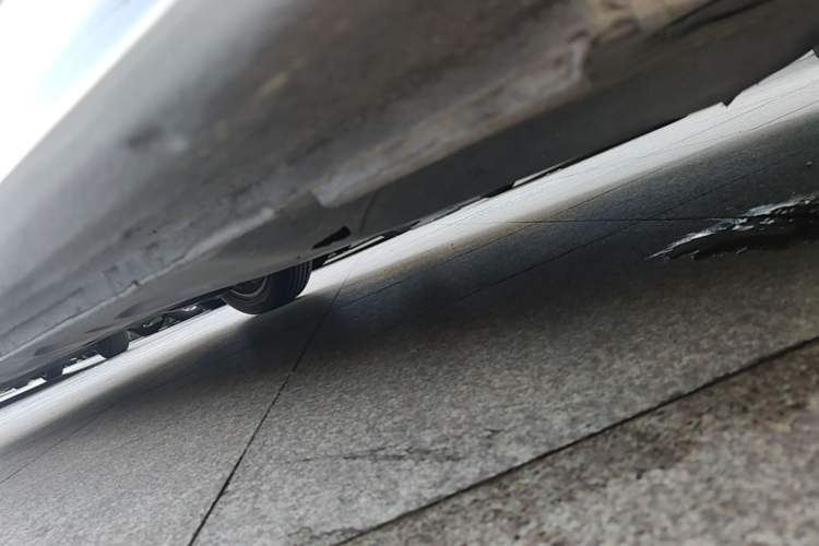 Used Volkswagen Sagitar 2015 1.6L Automatic Comfort Model Right Side Sill