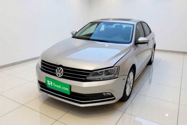 Used Volkswagen Sagitar 2015 230TSI Automatic Comfort Version