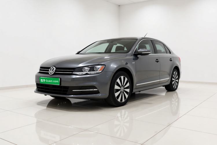Used Volkswagen Sagitar 2015 230TSI Automatic Luxury Model Guazi used car, China used car export, Used car for sale, Used  cars, Cheapest cars for sale