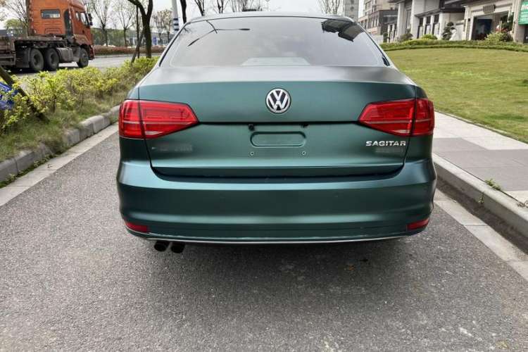 Used Volkswagen Sagitar 2015 230TSI Automatic Comfort Version Exterior 5
