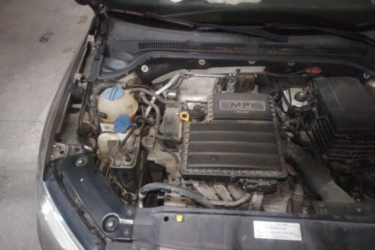 Used Volkswagen Sagitar 2015 1.6L Automatic Comfort Model Engine Bay Right