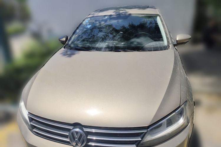 Used Volkswagen Sagitar 2015 1.6L Automatic Comfort Model Front