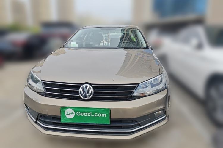 Used Volkswagen Sagitar 2015 230TSI Automatic Comfort Version Front