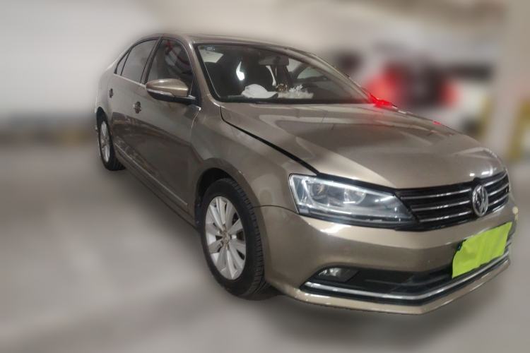 Used Volkswagen Sagitar 2015 1.6L Automatic Comfort Model Front Right 45 Deg